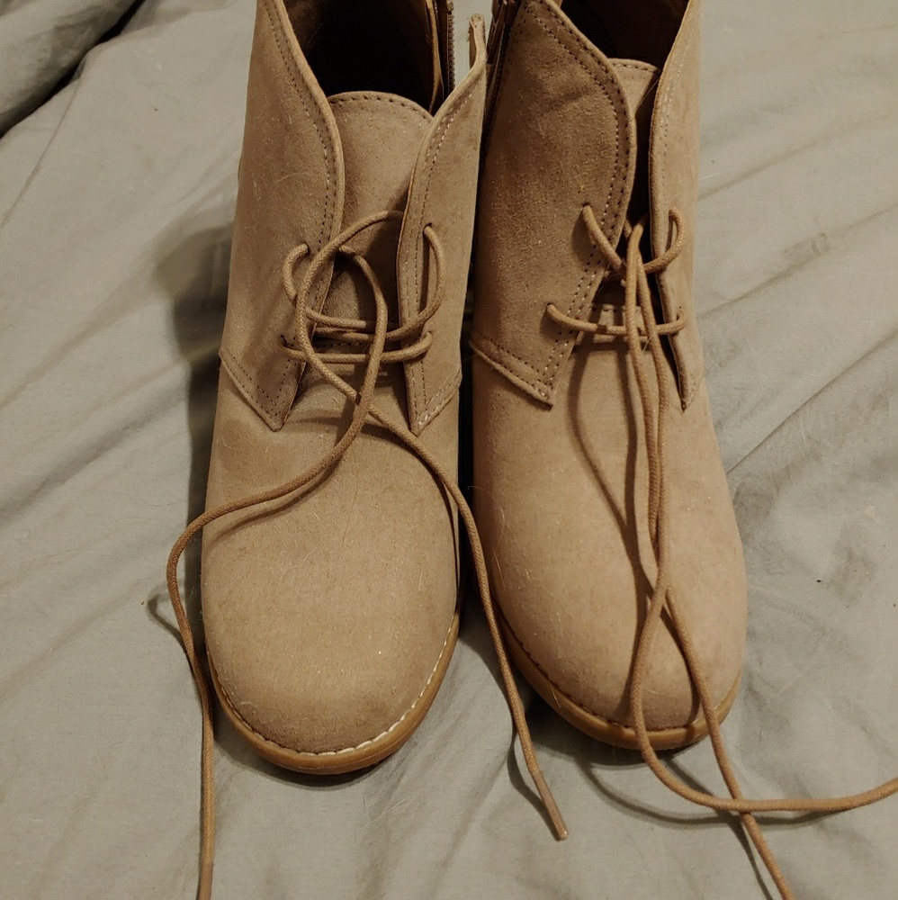Wedge lace up boots